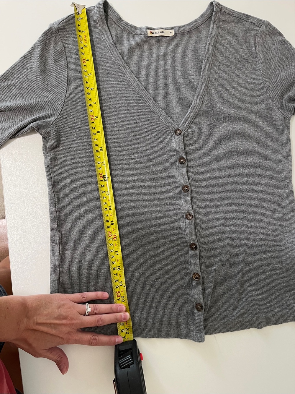 Marine Layer Womens Medium Gray Ribbed V Neck Button Front Short Sleeve Top - Picture 5 of 7